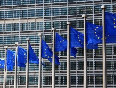 Αντιπαράθεση Κομισιόν - ΔΝΤ για την Ελλάδα: «Τα μέτρα επαρκούν-Το ΔΝΤ πάντα είναι πιο συγκρατημένο»